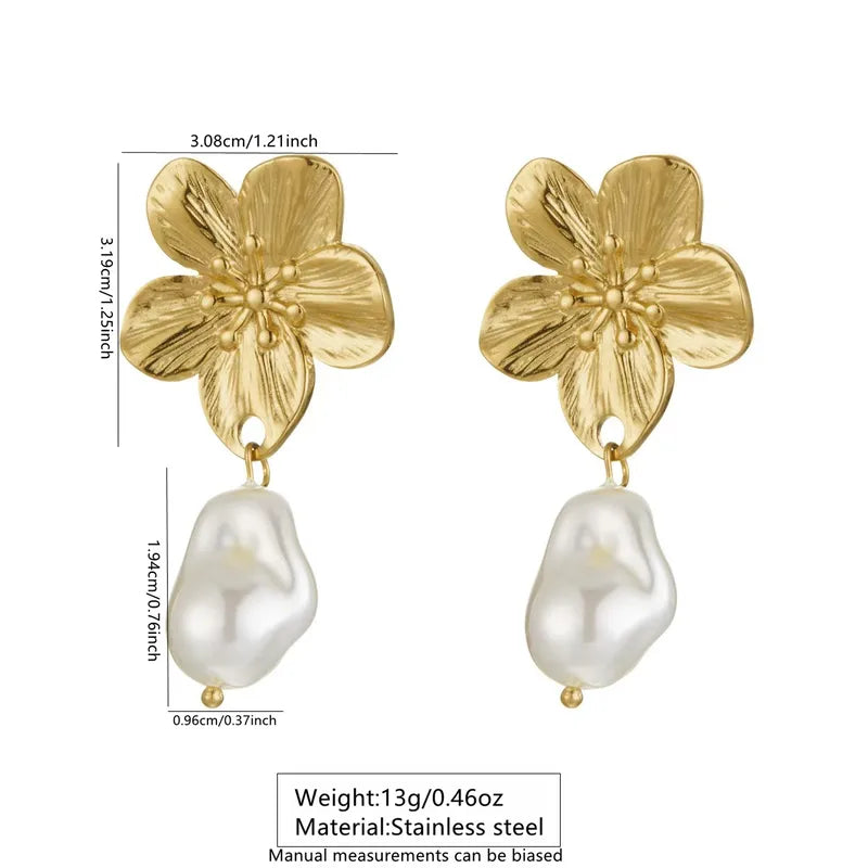 Aretes Brisa de Flor con Perla